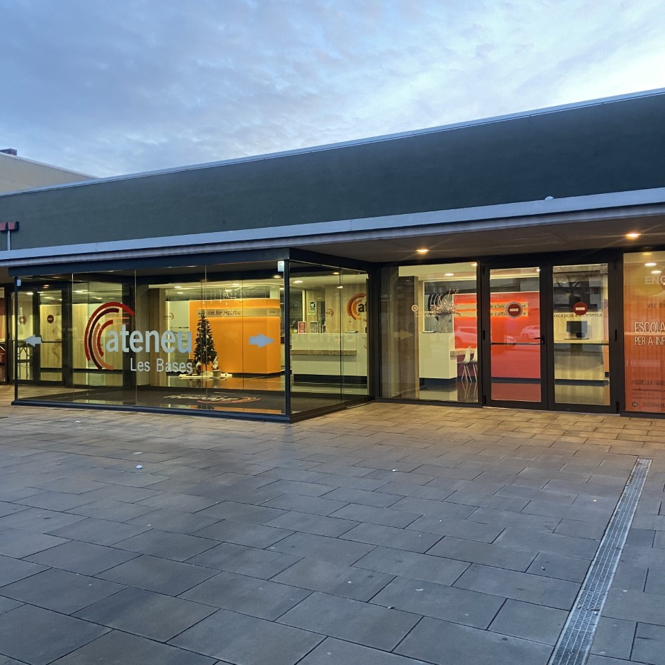 Exterior CDO Ateneu en Manresa